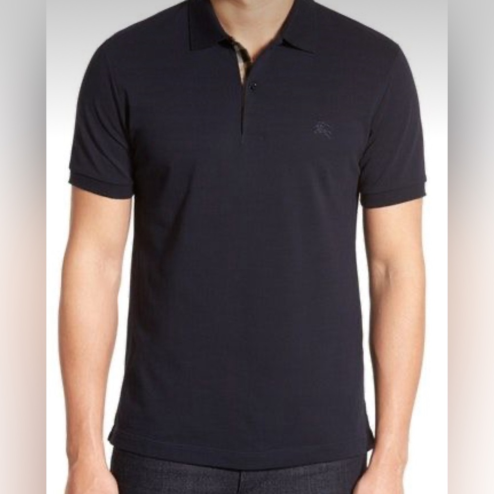 Mens Burberry polo shirt size Medium color dark navy blue excellent condition